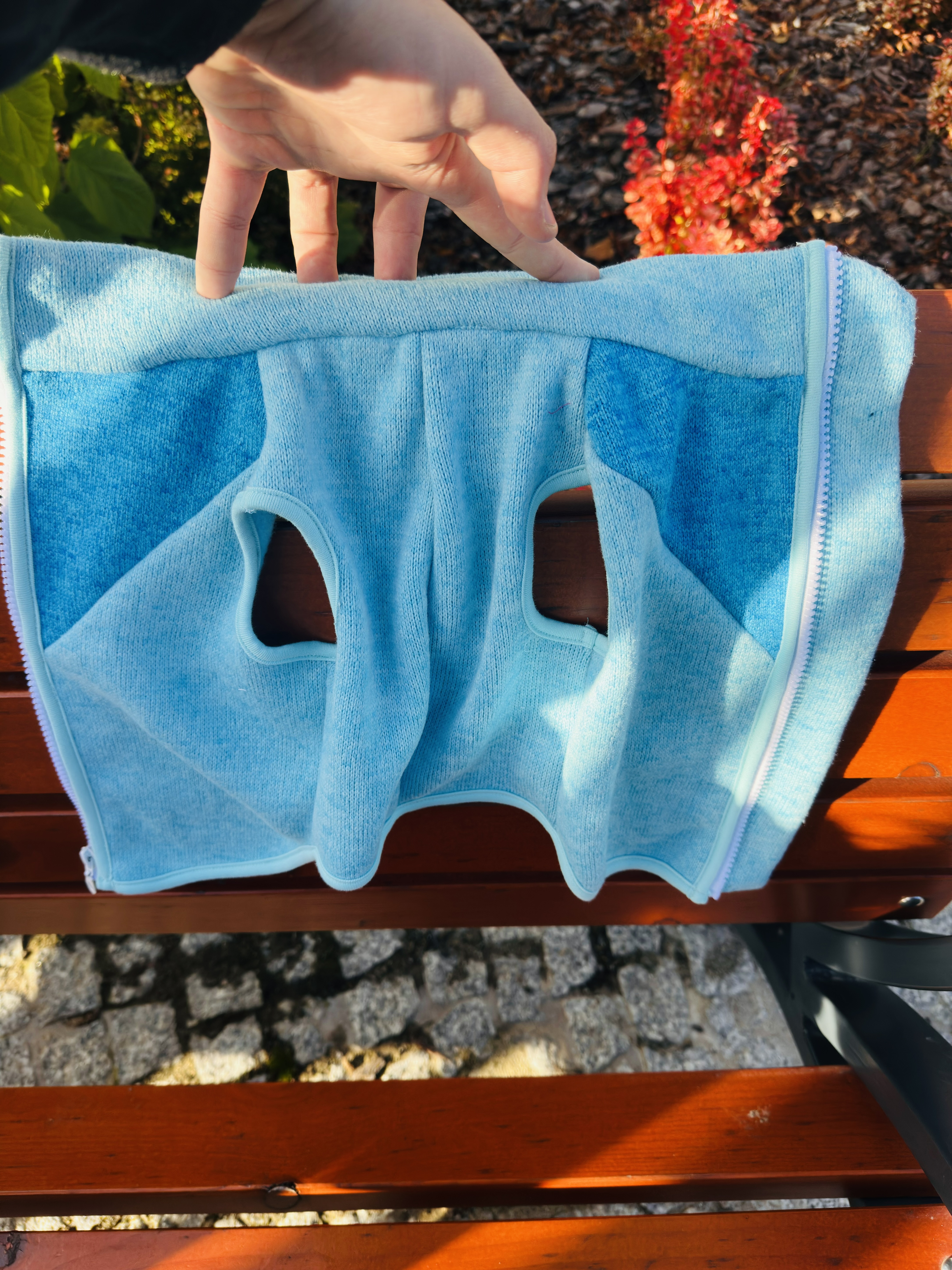 Kamizelka z dzianiny swetrowej ocieplanej - zdjecie 1